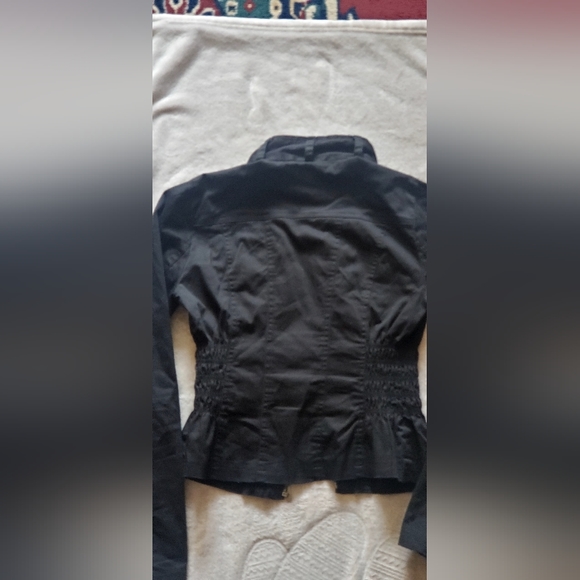 Jacket - Picture 2 of 5